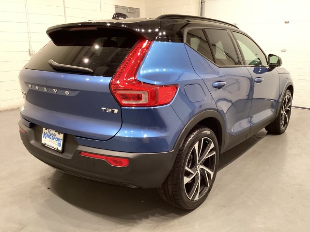 Used 2021 Volvo XC40 T5 R-Design w/ Climate Package AWD/4WD image 6