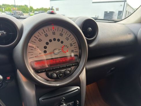 Used 2012 MINI Cooper Countryman FWD image 12