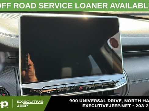 Used 2025 Jeep Compass Limited w/ Sun & Sound Group AWD/4WD image 16