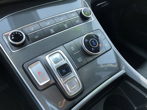 Used 2023 Hyundai Santa Fe SE w/ Cargo Package image 18