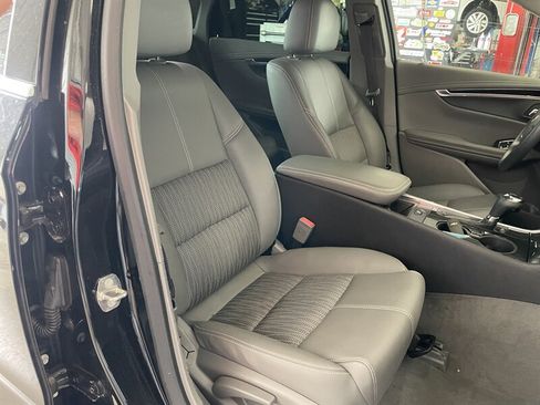 Used 2018 Chevrolet Impala LS FWD image 19