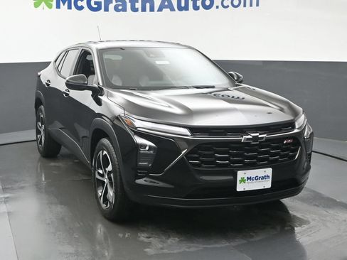 New 2026 Chevrolet Trax RS w/ Driver Confidence Package FWD image 5