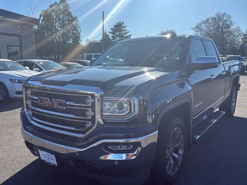 Used 2018 GMC Sierra 1500 SLT w/ SLT Premium Package image 3