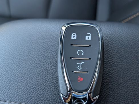 Used 2024 Chevrolet Equinox Premier image 28