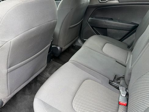 Used 2024 Kia Sportage LX FWD image 11