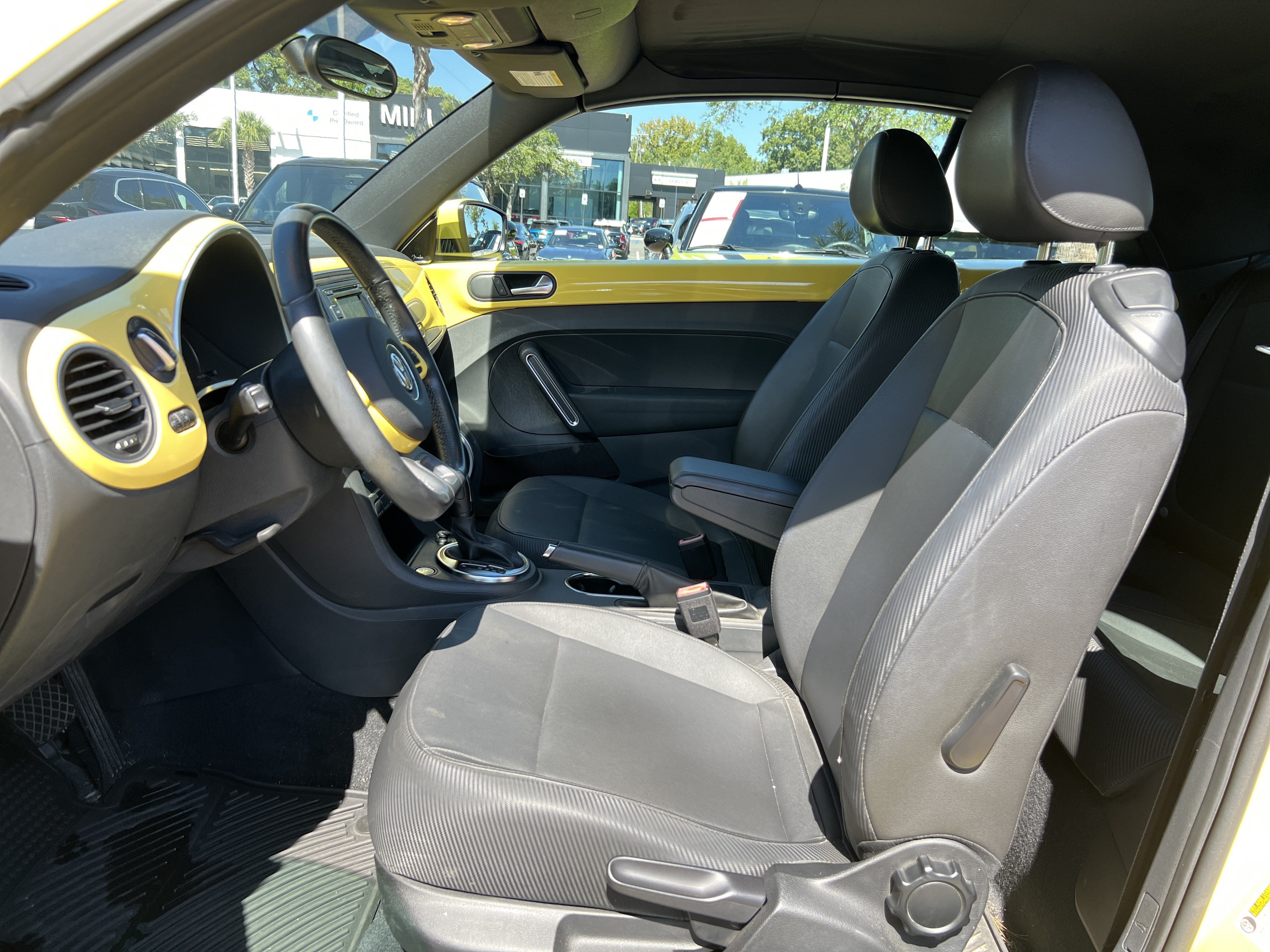 Used 2013 Volkswagen Beetle 2.5 FWD image 16
