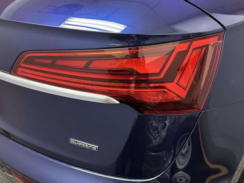 Used 2023 Audi Q5 2.0T Premium w/ Convenience Package image 9