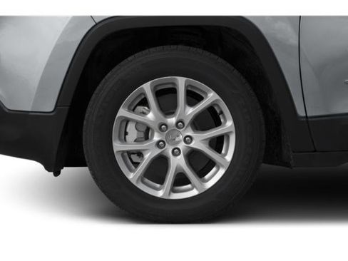Used 2015 Jeep Cherokee Latitude w/ Comfort/Convenience Group AWD/4WD image 14
