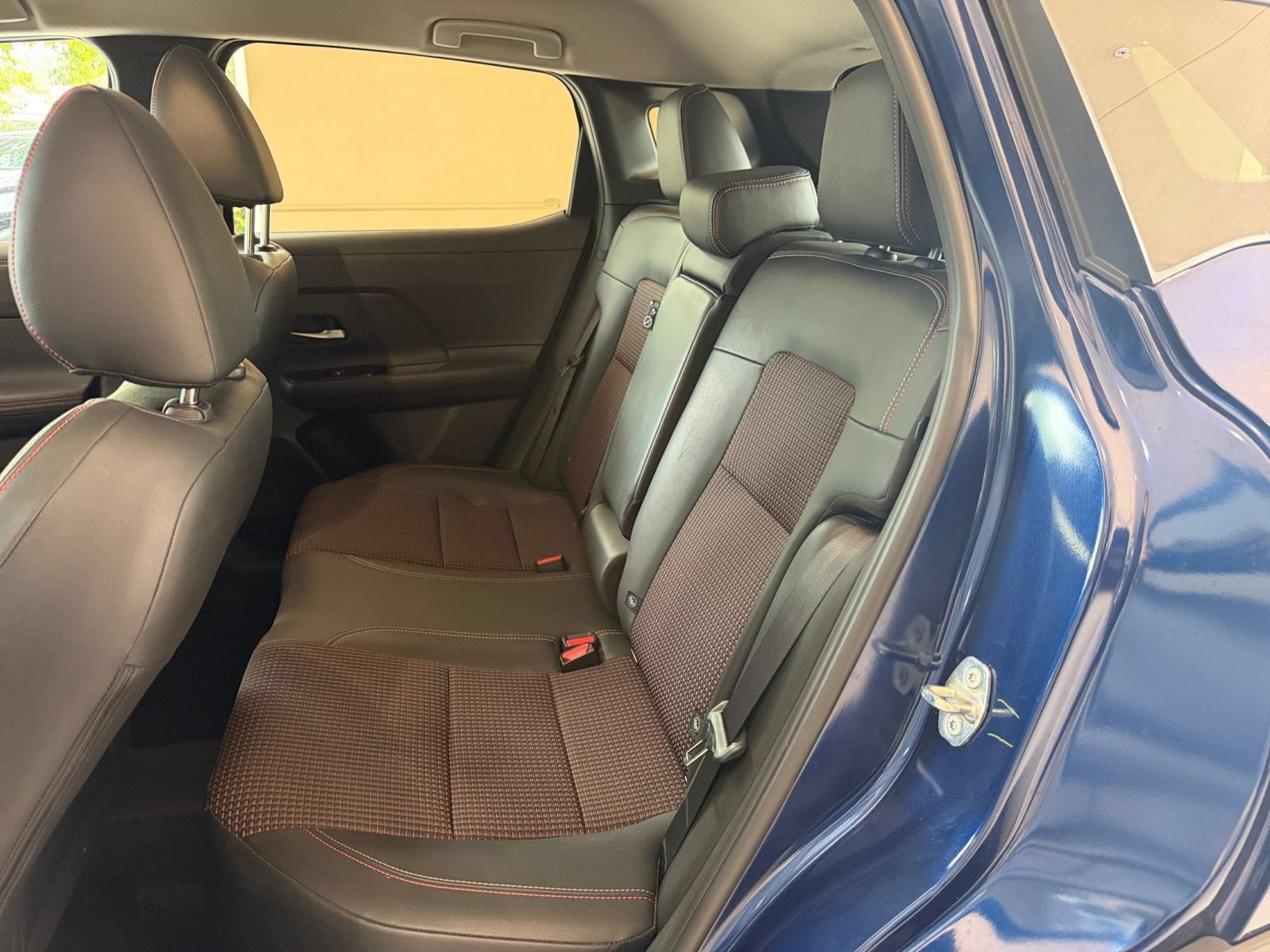 Used 2026 Nissan Kicks SR FWD image 20