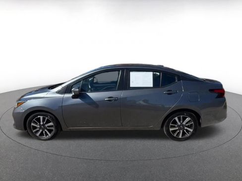 Used 2025 Nissan Versa SV image 8