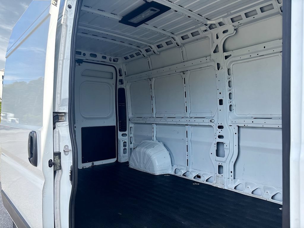 Used 2023 RAM ProMaster 2500 FWD image 16
