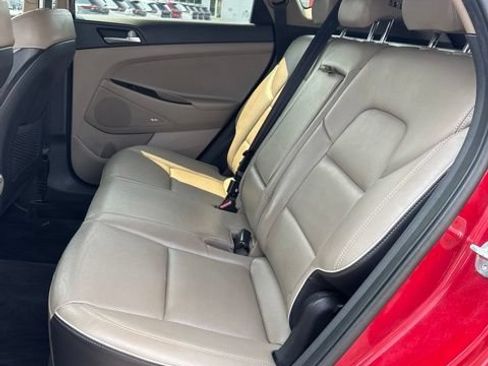 Used 2021 Hyundai Tucson Limited AWD/4WD image 11
