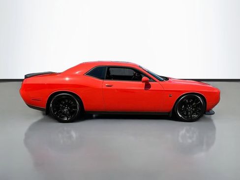 Used 2021 Dodge Challenger R/T Scat Pack RWD image 5