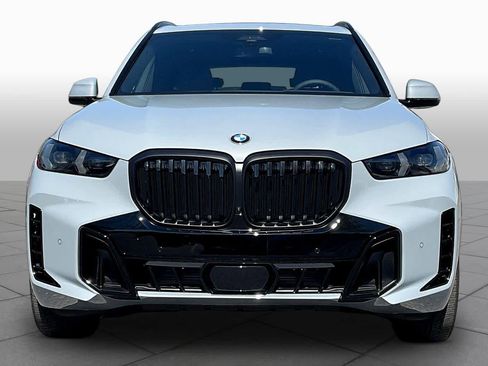 New 2026 BMW X5 xDrive40i w/ M Sport Package image 3