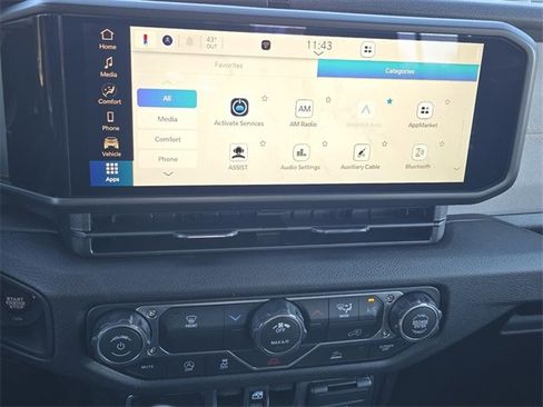 New 2026 Jeep Gladiator Sport image 10