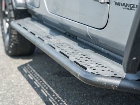 Used 2018 Jeep Wrangler Unlimited Rubicon w/ Steel Bumper Group AWD/4WD image 46