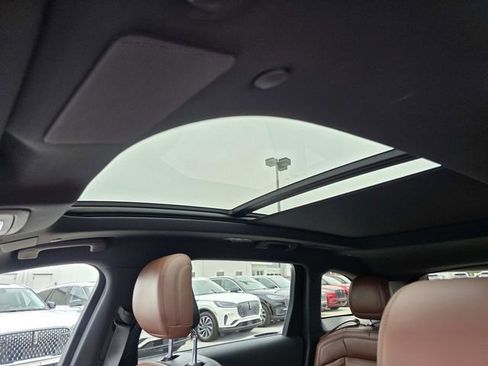 New 2026 Lincoln Nautilus Reserve image 9