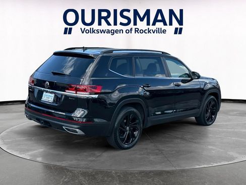 Used 2023 Volkswagen Atlas SE w/ Black Wheel Package AWD/4WD image 6
