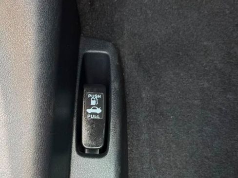 Used 2013 Honda Accord LX image 31