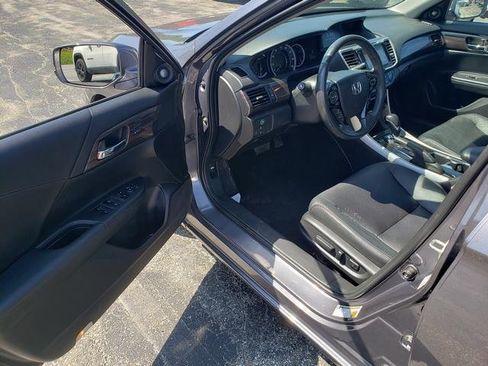 Used 2017 Honda Accord EX-L image 9