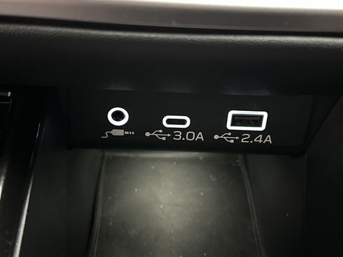 Used 2023 Subaru Outback Limited w/ Popular Package #2 AWD/4WD image 39