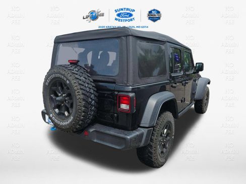 Used 2023 Jeep Wrangler Unlimited w/ Cold Weather Group AWD/4WD image 15