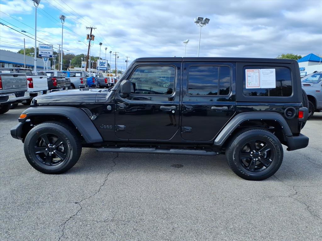 Used 2023 Jeep Wrangler Unlimited Sport AWD/4WD image 7