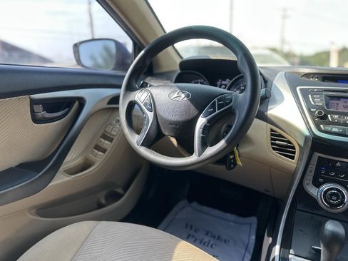 Used 2013 Hyundai Elantra GLS w/ Preferred Pkg FWD image 15