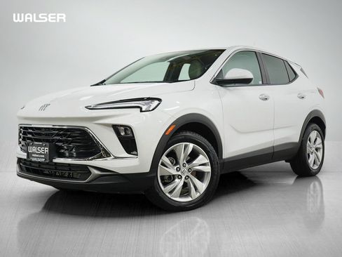Used 2024 Buick Encore GX Preferred FWD image 1