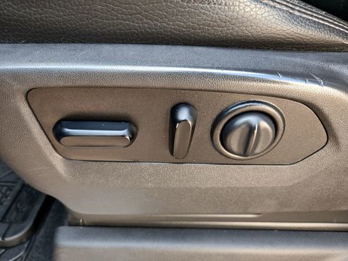 Used 2020 GMC Sierra 3500 Denali image 26