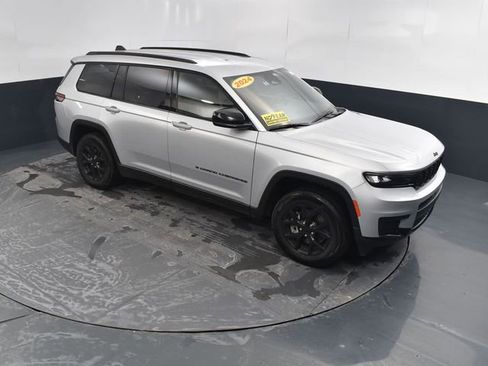 Used 2024 Jeep Grand Cherokee L Laredo image 43