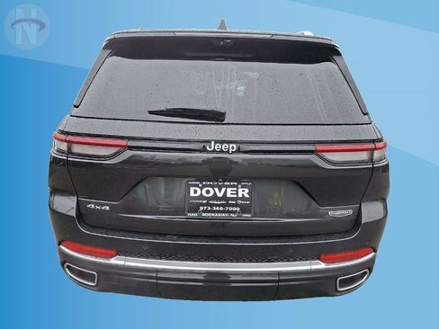 Certified 2023 Jeep Grand Cherokee Summit w/ Adv Protech Group IV image 23