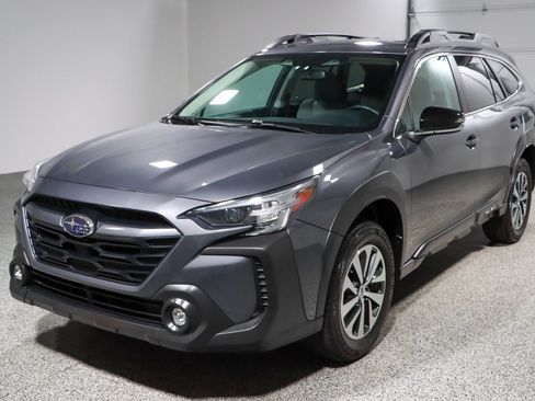 Used 2023 Subaru Outback Premium AWD/4WD image 30