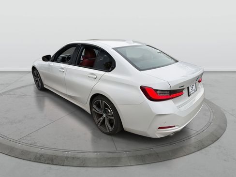 Used 2023 BMW 330i xDrive 330i xDrive w/ Premium Package image 5