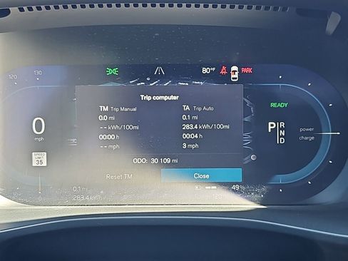 Used 2023 Volvo C40 P8 Recharge Ultimate AWD/4WD image 18