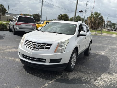 Used 2016 Cadillac SRX Luxury w/ Driver Awareness Package FWD image 8