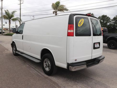 Used 2017 GMC Savana 2500 RWD image 6