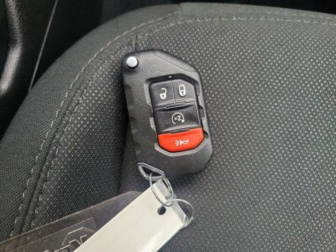 Used 2021 Jeep Wrangler Unlimited Sport image 3