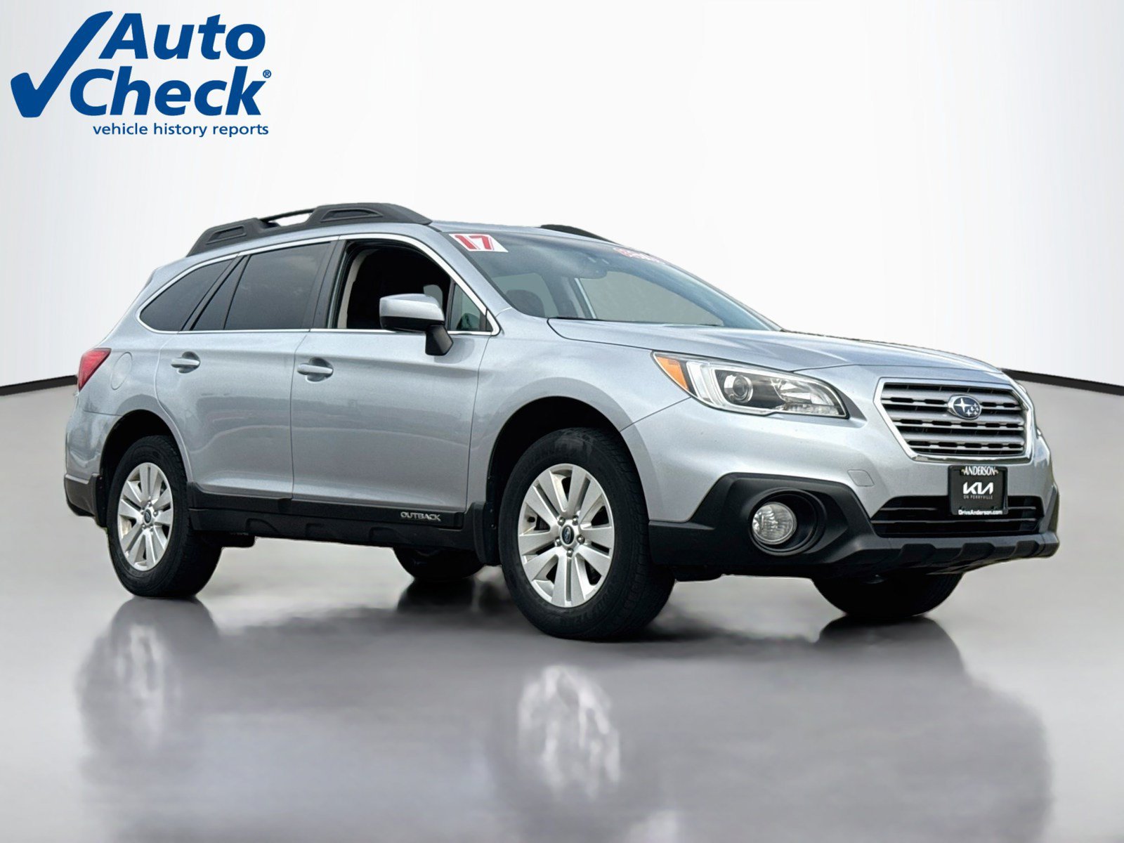 Used 2017 Subaru Outback 2.5i Premium AWD/4WD image 1