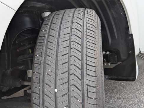 Used 2025 Nissan Armada SL w/ Captain's Chari Seat Package AWD/4WD image 39