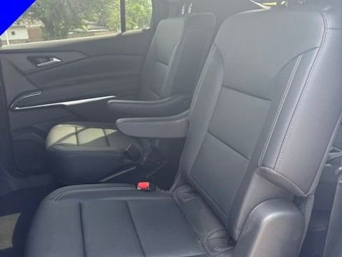 Used 2025 Chevrolet Traverse LT w/ Driver Confidence Package AWD/4WD image 27