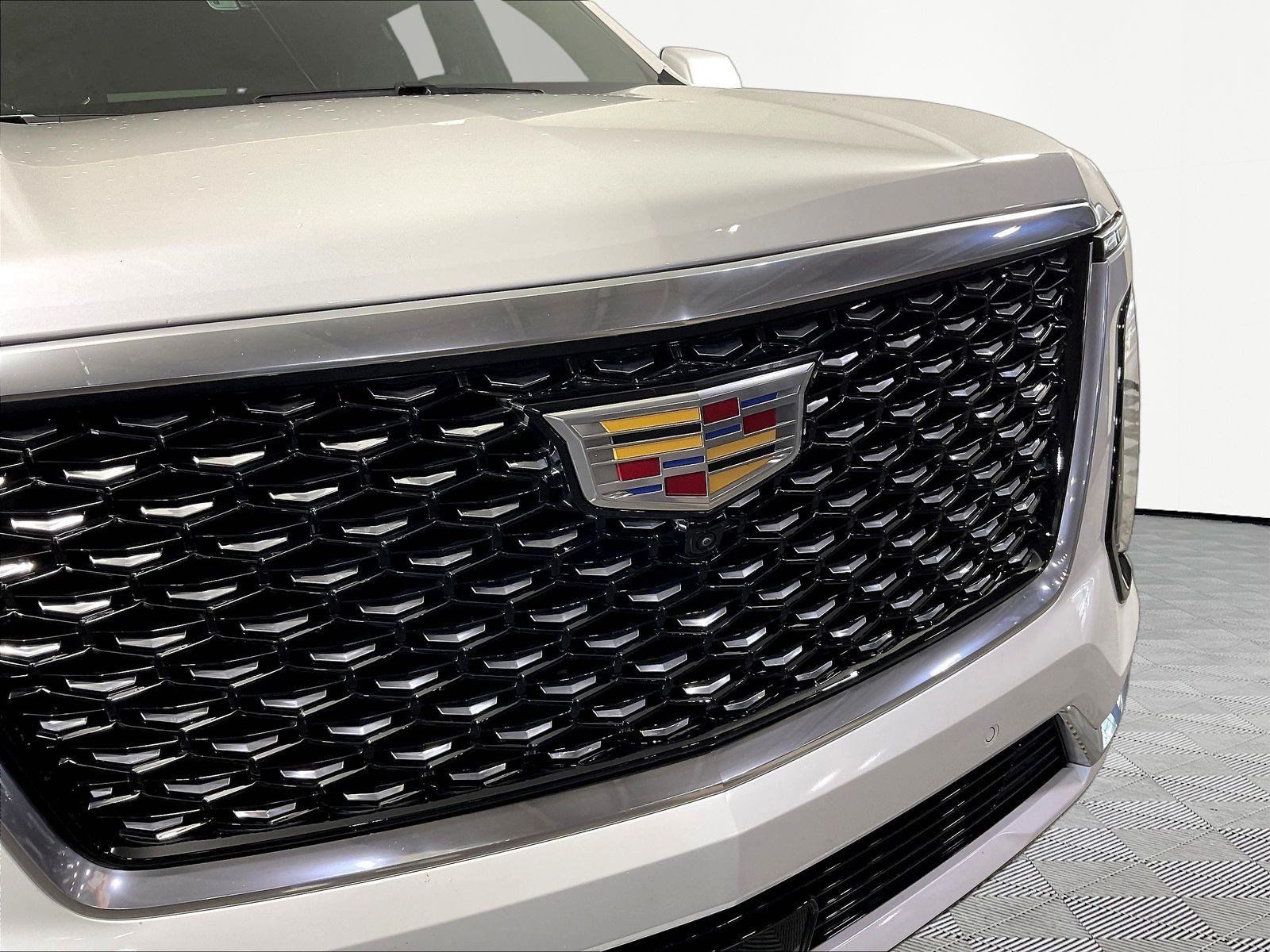 Used 2025 Cadillac Escalade ESV Premium Luxury w/ Touring Package AWD/4WD image 33