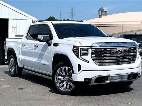 Used 2023 GMC Sierra 1500 Denali w/ Denali Reserve Package AWD/4WD image 36