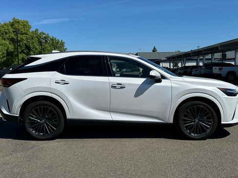 Used 2025 Lexus RX 350h w/ Convenience Package AWD/4WD image 3