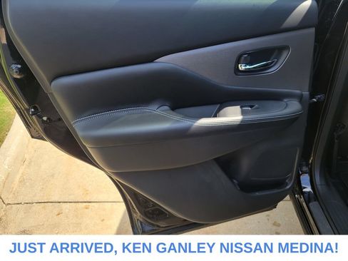 Certified 2024 Nissan Murano SL w/ Cargo Package AWD/4WD image 17