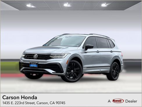 Used 2022 Volkswagen Tiguan SE R-Line AWD/4WD image 1
