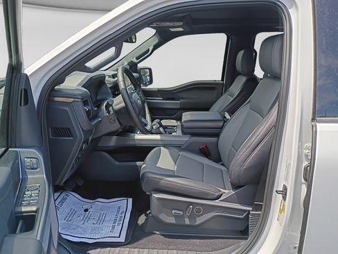 Used 2025 Ford F150 Lightning Lariat AWD/4WD image 11