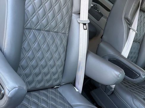 Used 2023 Chevrolet Express 2500 image 25