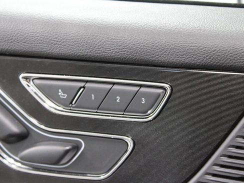 Used 2022 Lincoln Corsair Standard w/ Equipment Group 101A image 41