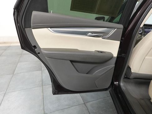 Used 2021 Cadillac XT5 Premium Luxury AWD/4WD image 28